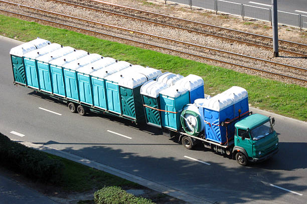 Porta potty delivery and setup in Goshen, CA